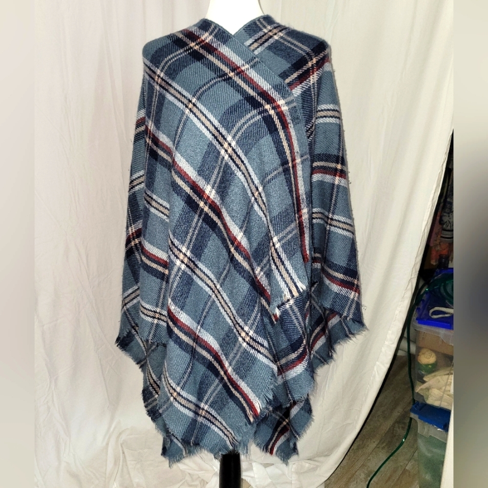 Modena Poncho